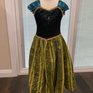 Frozen Anna Coronation dress Size 6/7